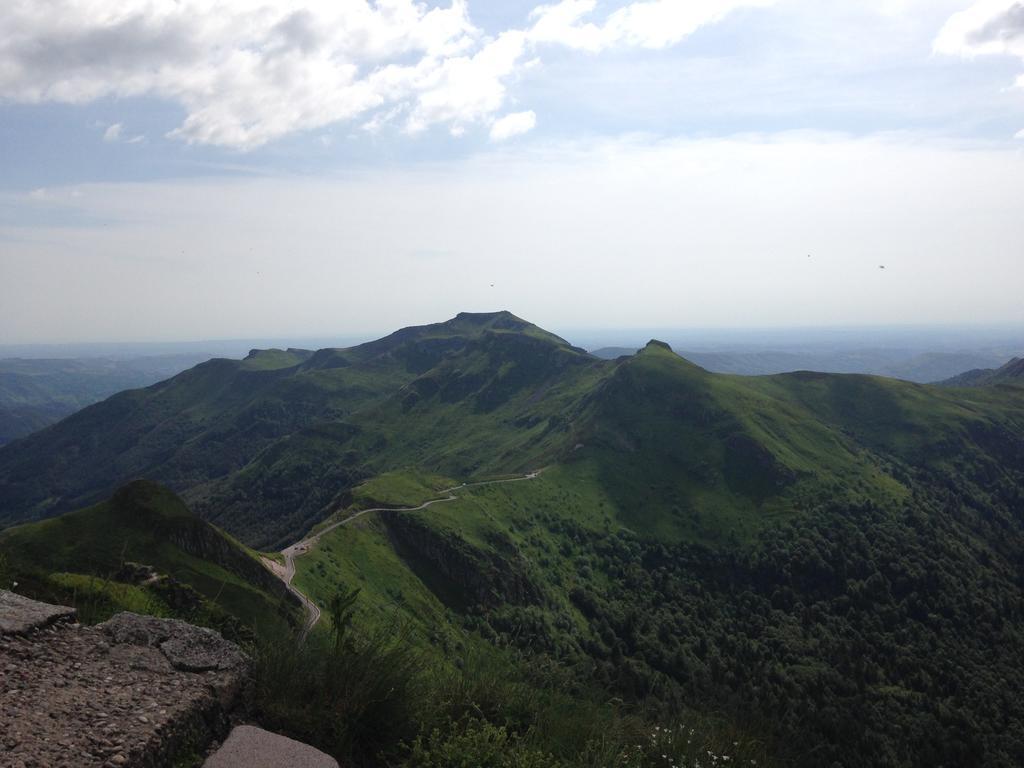 Le Rocher Du Cerf Le Lioran Bagian luar foto